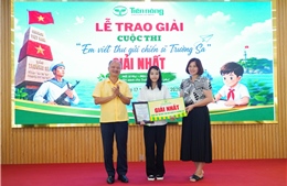 133 lá thư gửi Trường Sa: Cùng Tiến Nông gieo những mầm xanh yêu thương 