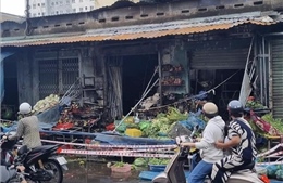Cháy ki-ốt bán rau khiến một người tử vong