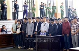 Những hình ảnh đầu tiên vụ xét xử sơ thẩm vụ án đánh bạc nghìn tỷ tại Phú Thọ