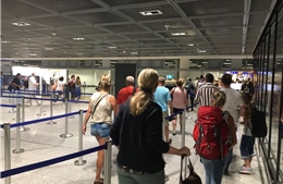 Sân bay Đức sơ tán khẩn cấp vì đối tượng lạ mặt đột nhập khu vực an ninh và biến mất