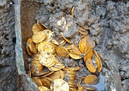 Phát hiện hũ xà phòng chứa đầy vàng bên dưới nhà hát Italy