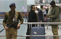 Quy định kỳ lạ: Nhân viên an ninh sân bay Ấn Độ không được niềm nở với khách