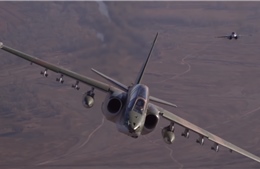 Cận cảnh chiến đấu cơ Su-25 và Su-34 Nga ‘song kiếm hợp bích’ phô diễn sức mạnh