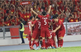 Truyền hình Hàn Quốc dừng phát sóng phim để tiếp sóng trực tiếp trận chung kết Việt Nam-Malaysia