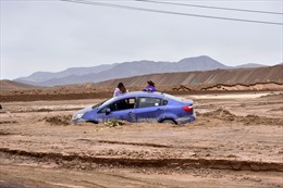 Thời tiết cực đoan, ngập lụt tại sa mạc khô hạn nhất thế giới