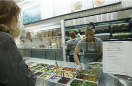 3 chàng trai Mỹ mở chuỗi cửa hàng salad dinh dưỡng trị giá cả tỷ USD