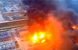 Khoảnh khắc nhà máy phân bón Trung Quốc phát nổ, trên 600 người thương vong