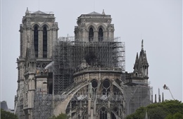 Tỷ phú Pháp bị nghi đánh bóng tên tuổi khi quyên góp tu sửa Nhà thờ Đức Bà Paris