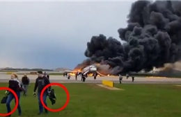 Bài học từ đoạn video sơ tán hành khách khỏi máy bay Nga bốc cháy