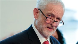 Thủ tướng May từ chức, Công đảng Anh kêu gọi tổng tuyển cử ngay lập tức