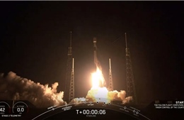 Video SpaceX phóng tên lửa mang theo 60 vệ tinh, tham vọng phủ sóng Internet toàn cầu