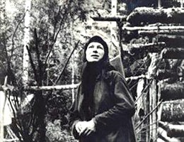 Cụ bà Siberia sống trong rừng bất chấp nguy cơ mảnh vỡ tên lửa rơi trúng