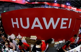 Huawei cảnh báo nhân viên về &#39;thời khắc sống còn&#39; trong cuộc đối đầu với Mỹ