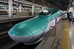 Tàu cao tốc Nhật Bản quên đóng cửa khi chạy với vận tốc 280 km/h