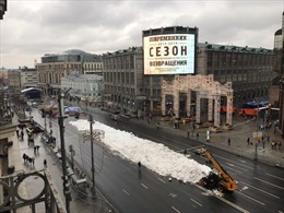 Ấm kỷ lục, thủ đô Moskva dùng tuyết nhân tạo mừng Năm mới
