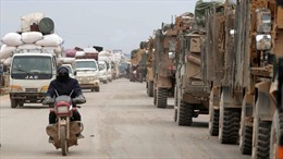 Video phương tiện bọc thép Mỹ ép xe quân sự Nga vào lề đường Syria