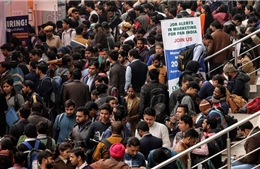 450 triệu lao động Ấn Độ lâm cảnh “tiến thoái lưỡng nan’ vì COVID-19