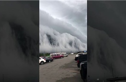 Hiện tượng ‘mây sóng thần’ vần vũ trên bầu trời nước Mỹ