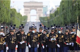 Pháp diễu hành kỷ niệm Ngày Quốc khánh