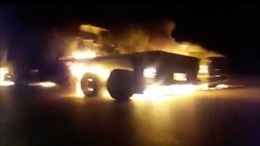 Đoàn xe hậu cần của Mỹ tại Iraq bị phục kích, thiêu rụi trong đêm