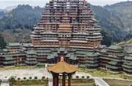 Loạt công trình tiền tỷ bỏ hoang tại huyện nghèo ở Trung Quốc