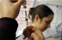 Mỹ: Cao ủy Y tế bang bắt buộc người dân tiêm vaccine ngừa COVID-19