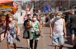 Chính phủ Hà Lan bị chỉ trích vì chậm khởi động tiêm chủng
