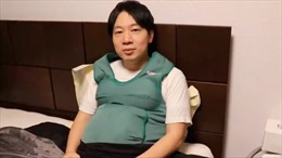 Nam nghị sĩ Nhật Bản đeo bụng bầu giả để thấu hiểu nỗi khổ của phụ nữ