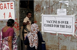 New Delhi đóng cửa 125 trung tâm tiêm chủng vì ‘cạn’ vaccine