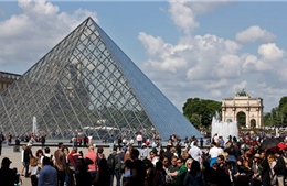 Người dân châu Âu đổ xô đi du lịch sau bước tiến tiêm chủng