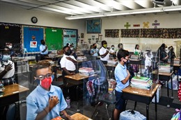 CDC Mỹ phản đối bỏ quy định bắt buộc đeo khẩu trang ở trường học