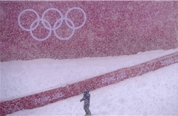Tuyết tự nhiên phủ trắng Bắc Kinh, làm gián đoạn Olympic mùa Đông