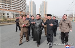 Nhà lãnh đạo Triều Tiên thị sát đại công trình 10.000 căn hộ sắp hoàn thành