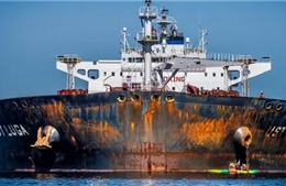Nhiều tàu chở dầu Nga không thông báo hải trình dưới sức ép trừng phạt