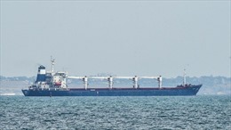 Niềm vui của thủy thủ trên tàu chở ngũ cốc đầu tiên rời cảng Odessa