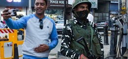 Vùng tranh chấp Kashmir trở thành điểm du lịch mới cho dân Ấn Độ
