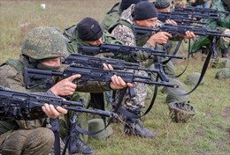 Cận cảnh buổi huấn luyện chiến đấu cho tân binh Nga