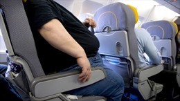 Hãng hàng không Mỹ buộc bỏ trống ghế vì hành khách ngày một nặng cân