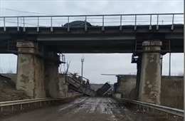 Chặn đà tiến của quân Nga, Ukraine bắt đầu phá hủy những cây cầu dẫn tới Bakhmut