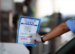 Trung Quốc nới tiếp chính sách Zero-COVID, người dân thở phào tạm biệt ứng dụng theo dõi