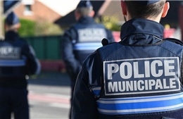 Pháp điều động 10.000 cảnh sát đảm bảo trật tự thủ đô Paris trong trận bán kết với Maroc