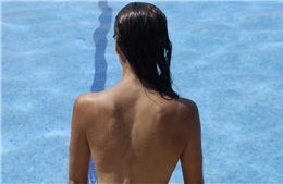 Thủ đô Berlin sẽ cho phép phụ nữ để ngực trần tại bể bơi công cộng
