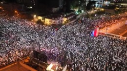 Hàng trăm nghìn người Israel xuống đường biểu tình phản đối cải cách tư pháp