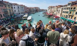 Venice &#39;cầu cứu&#39; vì lần đầu tiên số giường cho du khách lớn hơn dân số trên đảo