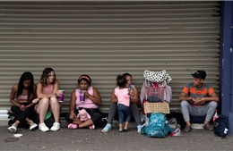 Costa Rica ban bố tình trạng khẩn cấp trước dòng người di cư đến Mỹ 