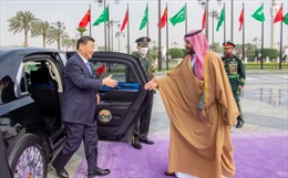 Trung Quốc thách thức sự thống trị của đồng USD như thế nào bằng thoả thuận đột phá với Saudi Arabia?