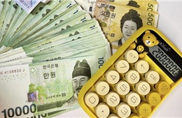 Chi tiêu quá tay, giới trẻ Hàn Quốc tìm về xu hướng chỉ dùng tiền mặt