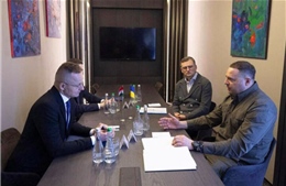 Ngoại trưởng Hungary tới Kiev trước thềm hội nghị thượng đỉnh EU về khoản viện trợ