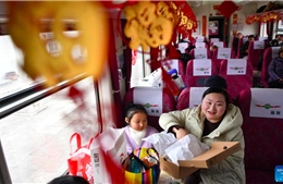 Trung Quốc tăng cường chuyến tàu kỷ lục đáp ứng cơn sốt di chuyển Tết Nguyên đán