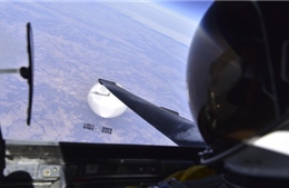 Không quân Mỹ báo động vì khinh khí cầu lạ
